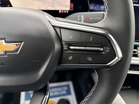 New 2026 Chevrolet Equinox EV LT image 28