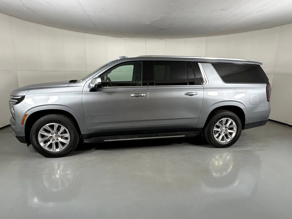 Certified 2025 Chevrolet Suburban Premier RWD image 6