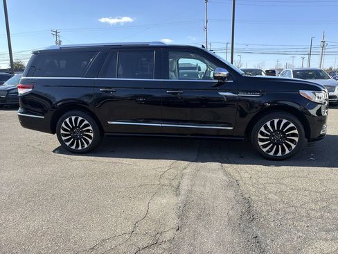 Used 2022 Lincoln Navigator L Black Label image 6