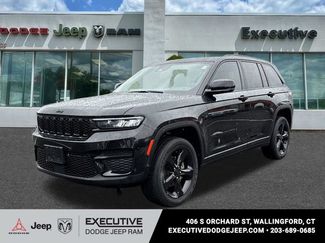 Used 2023 Jeep Grand Cherokee Altitude AWD/4WD video 1