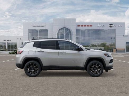 New 2026 Jeep Compass Latitude AWD/4WD image 21