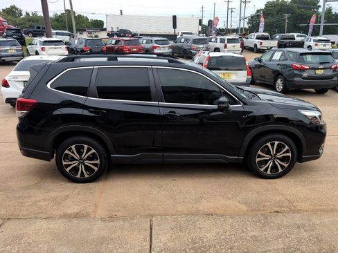 Used 2020 Subaru Forester Limited image 4