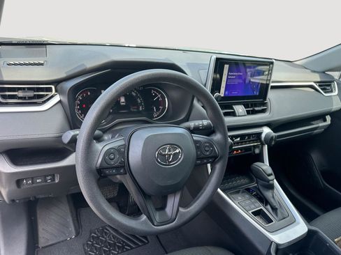 Used 2025 Toyota RAV4 LE AWD/4WD image 46