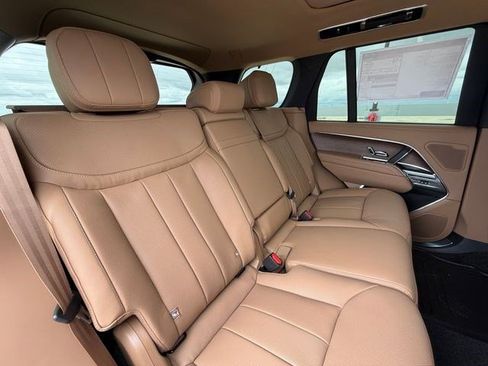 New 2026 Land Rover Range Rover SE AWD/4WD image 17