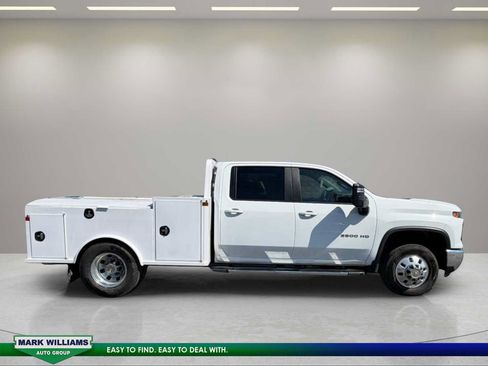 Used 2025 Chevrolet Silverado 3500 LT w/ All Star Edition AWD/4WD image 3