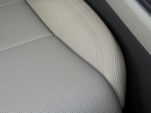 New 2026 Lincoln Aviator Reserve w/ Luxury Package image 16