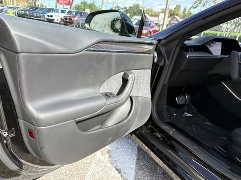 Used 2021 Tesla Model S Plaid image 16