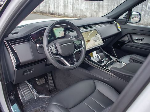 New 2026 Land Rover Range Rover Sport SE AWD/4WD image 11