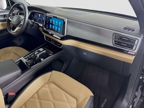New 2026 Volkswagen Atlas Cross Sport SE AWD/4WD image 30