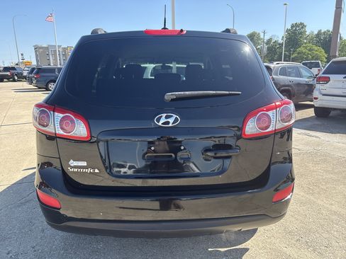 Used 2012 Hyundai Santa Fe GLS FWD image 4