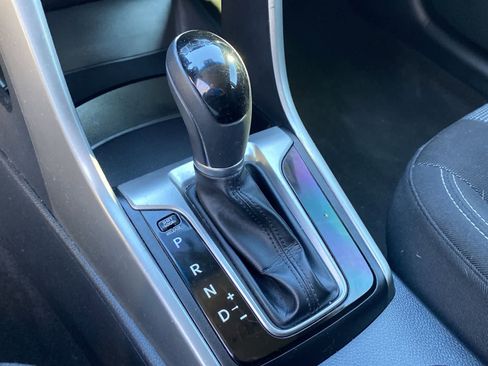 Used 2016 Hyundai Elantra GT image 33