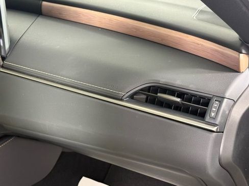 Certified 2025 Lexus ES 300h w/ Premium Package image 35