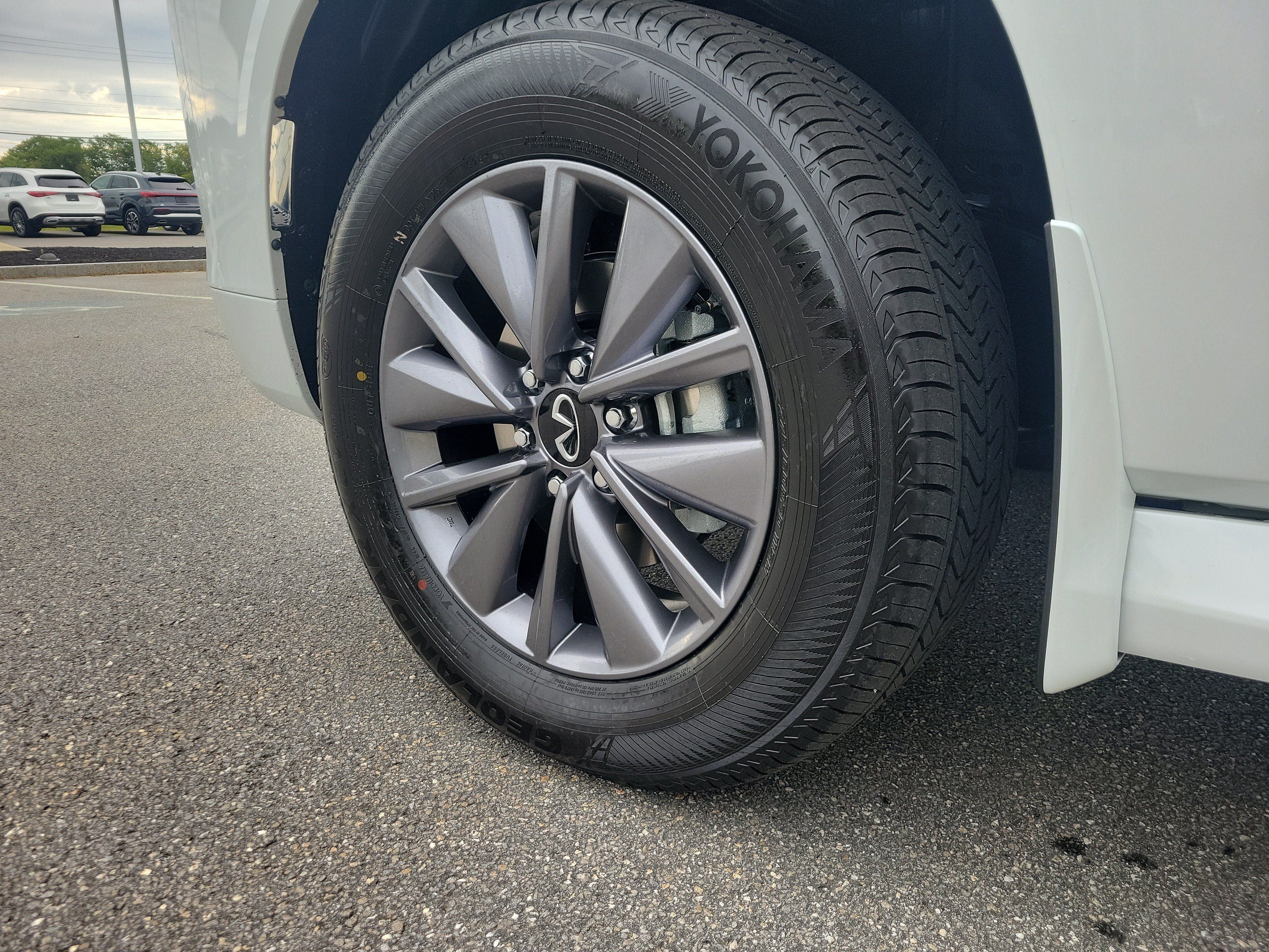 New 2027 INFINITI QX80 Pure w/ Cargo Package AWD/4WD image 11
