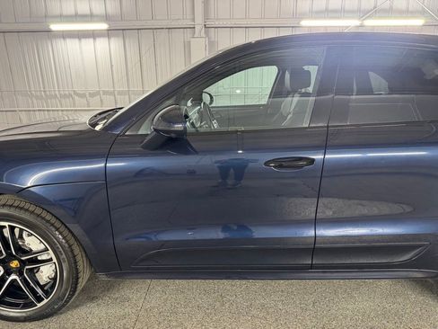 Used 2021 Porsche Macan Turbo w/ Premium Package Plus (PF0) AWD/4WD image 18