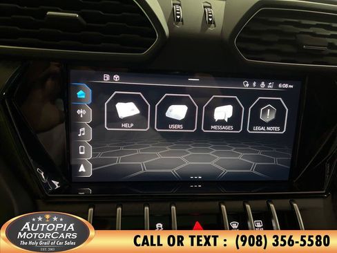 Used 2022 Lamborghini Urus AWD/4WD image 40