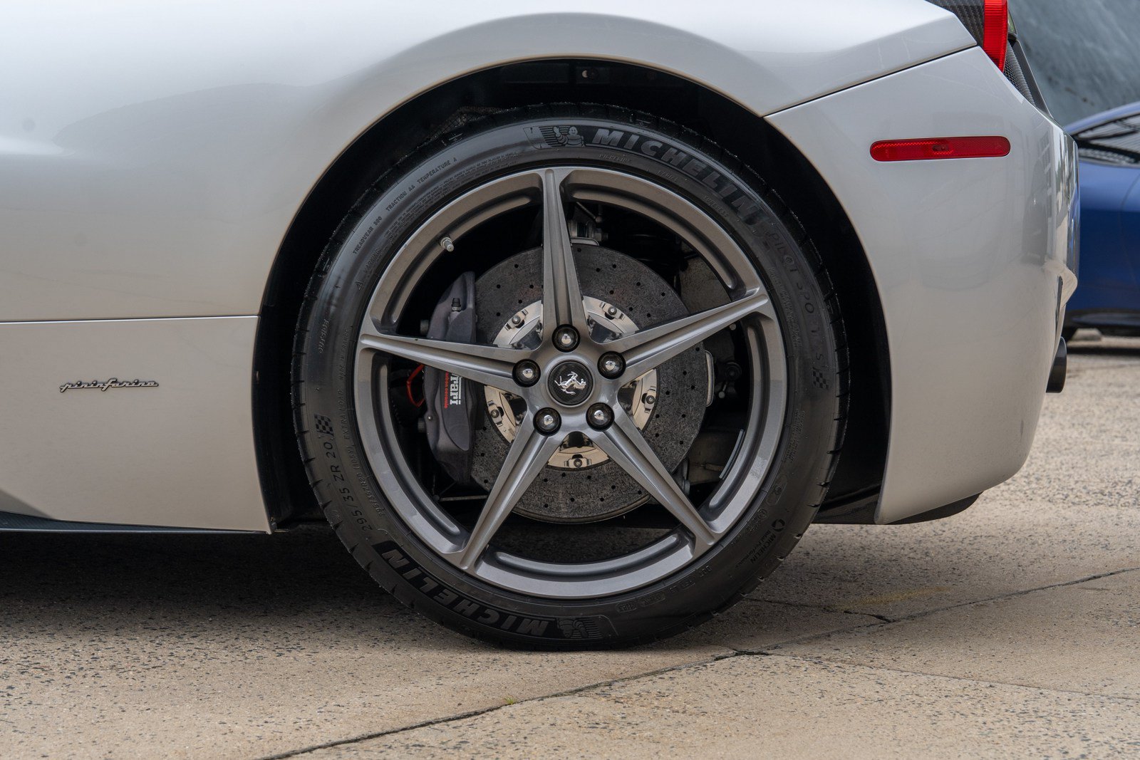 Used 2012 Ferrari 458 Spider RWD image 12