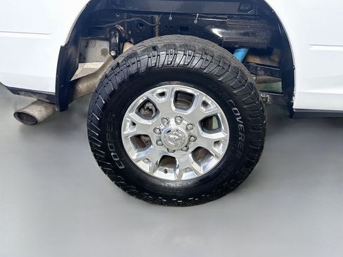 Used 2023 RAM 2500 Laramie AWD/4WD image 33