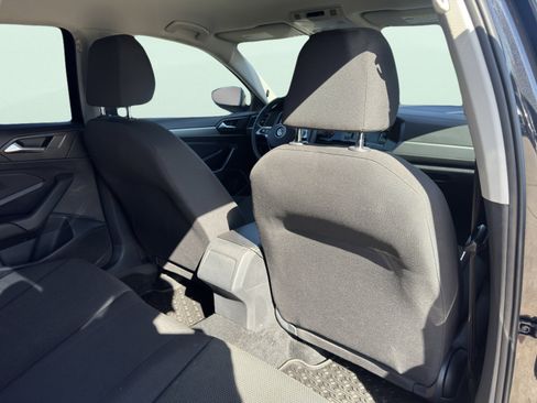 Used 2021 Volkswagen Jetta R-Line image 37