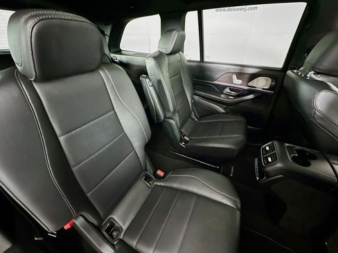 Used 2022 Mercedes-Benz GLS 450 4MATIC w/ AMG Line Exterior image 29