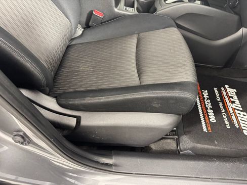 Used 2017 Nissan Rogue SV w/ SV Premium Package AWD/4WD image 33
