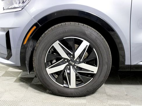Used 2021 Kia Sorento S w/ Panoramic Sunroof Package image 23