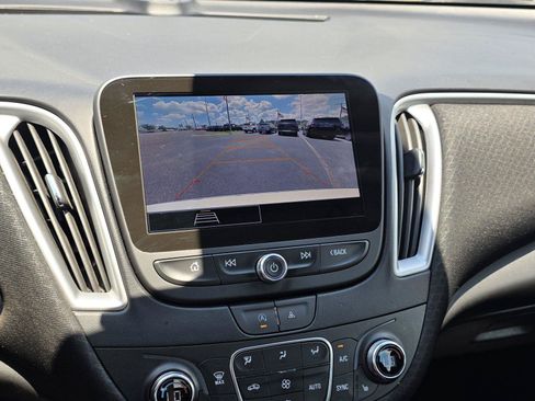 Used 2024 Chevrolet Malibu LT FWD image 16