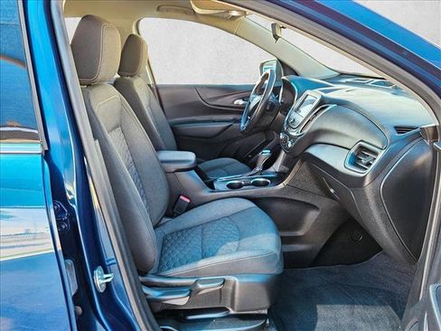 Used 2020 Chevrolet Equinox LT FWD image 20