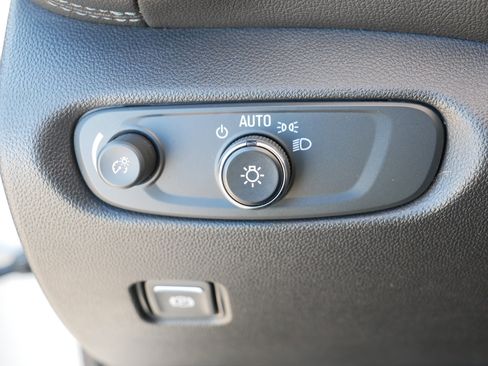 Used 2022 Chevrolet Blazer LT w/ Sound & Technology Package image 26