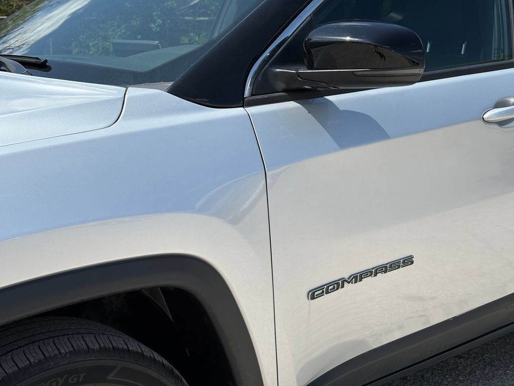 Used 2026 Jeep Compass Limited AWD/4WD image 10