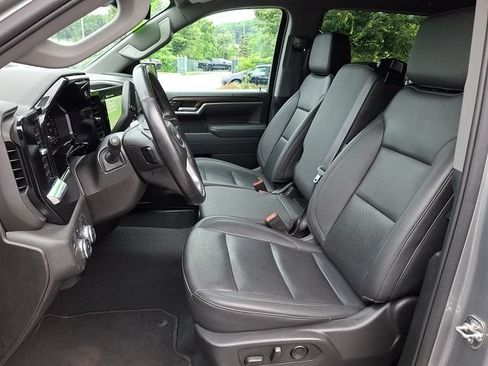 Used 2025 GMC Sierra 1500 SLT AWD/4WD image 13