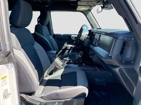 Used 2025 Ford Bronco Big Bend image 28