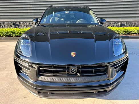 Used 2026 Porsche Macan image 8