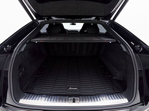 Used 2022 Lamborghini Urus image 20