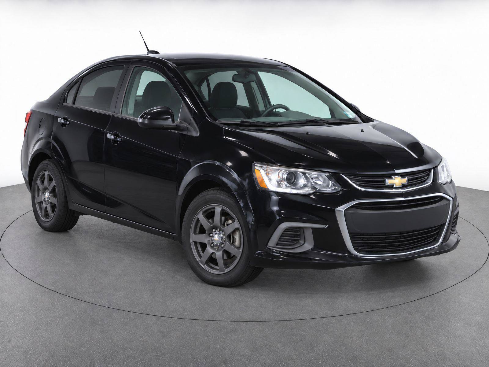Used 2018 Chevrolet Sonic LS FWD image 2