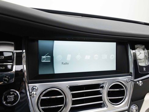 Used 2015 Rolls-Royce Ghost image 30