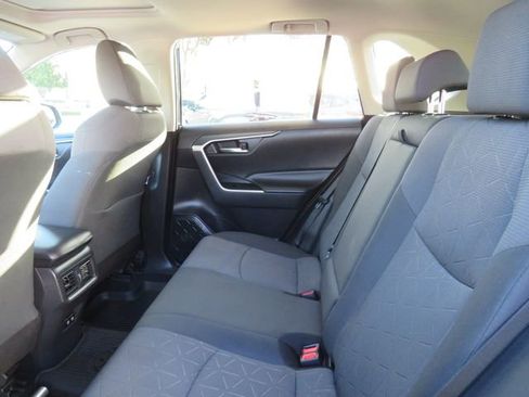 Used 2019 Toyota RAV4 XLE w/ Convenience Package image 18