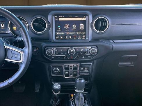 Used 2022 Jeep Wrangler Unlimited Sahara w/ Cold Weather Group image 6