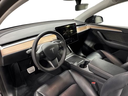 Certified 2022 Tesla Model Y Performance AWD/4WD image 9