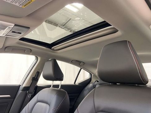 New 2025 Nissan Altima 2.5 SR w/ SR Premium Package image 12