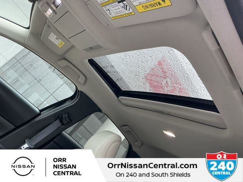 Used 2024 MAZDA CX-30 AWD 2.5 S w/ Premium Package image 18