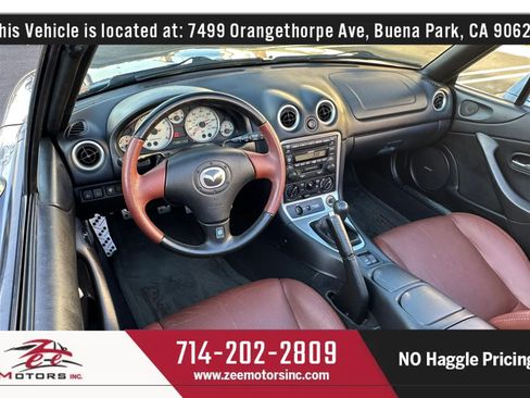Used 2002 MAZDA MX-5 Miata SE RWD image 18