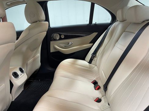 Used 2022 Mercedes-Benz E 350 4MATIC Sedan image 25