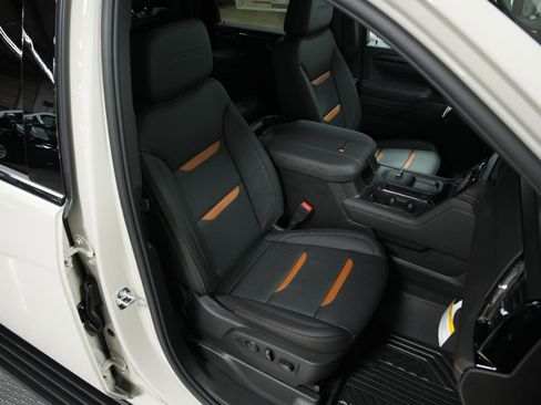 New 2026 GMC Sierra 2500 AT4 w/ AT4 Premium Plus Package image 18