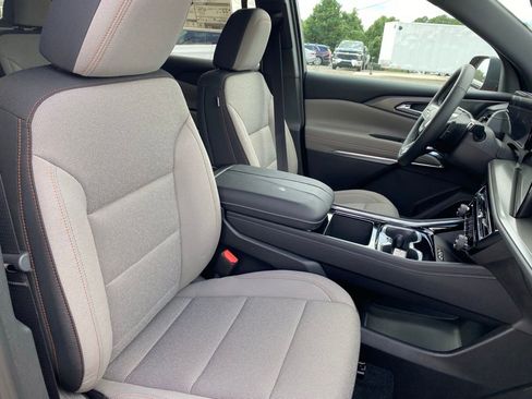 New 2026 Chevrolet Traverse LT w/ Sun and Wheel Package image 24