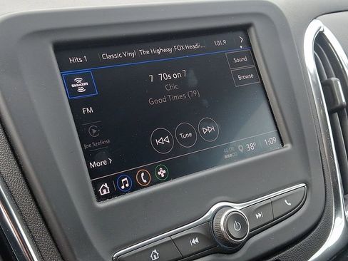 Used 2024 Chevrolet Equinox LT w/ LPO, Floor Liner Package image 16