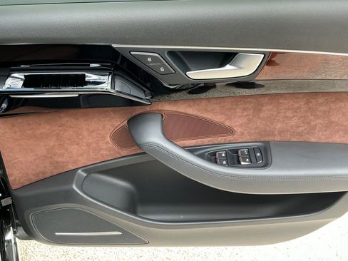 Used 2013 Audi A8 L 3.0T w/ Driver Assistance Pkg image 27