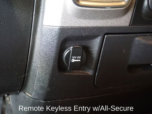 Used 2018 RAM 1500 Express image 15