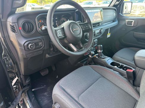 New 2026 Jeep Wrangler Unlimited Rubicon image 9