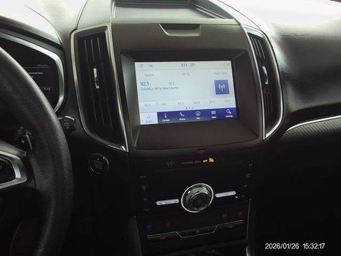Used 2020 Ford Edge Titanium w/ Equipment Group 301A AWD/4WD image 13