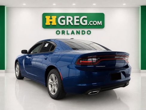 Used 2022 Dodge Charger SXT RWD image 2